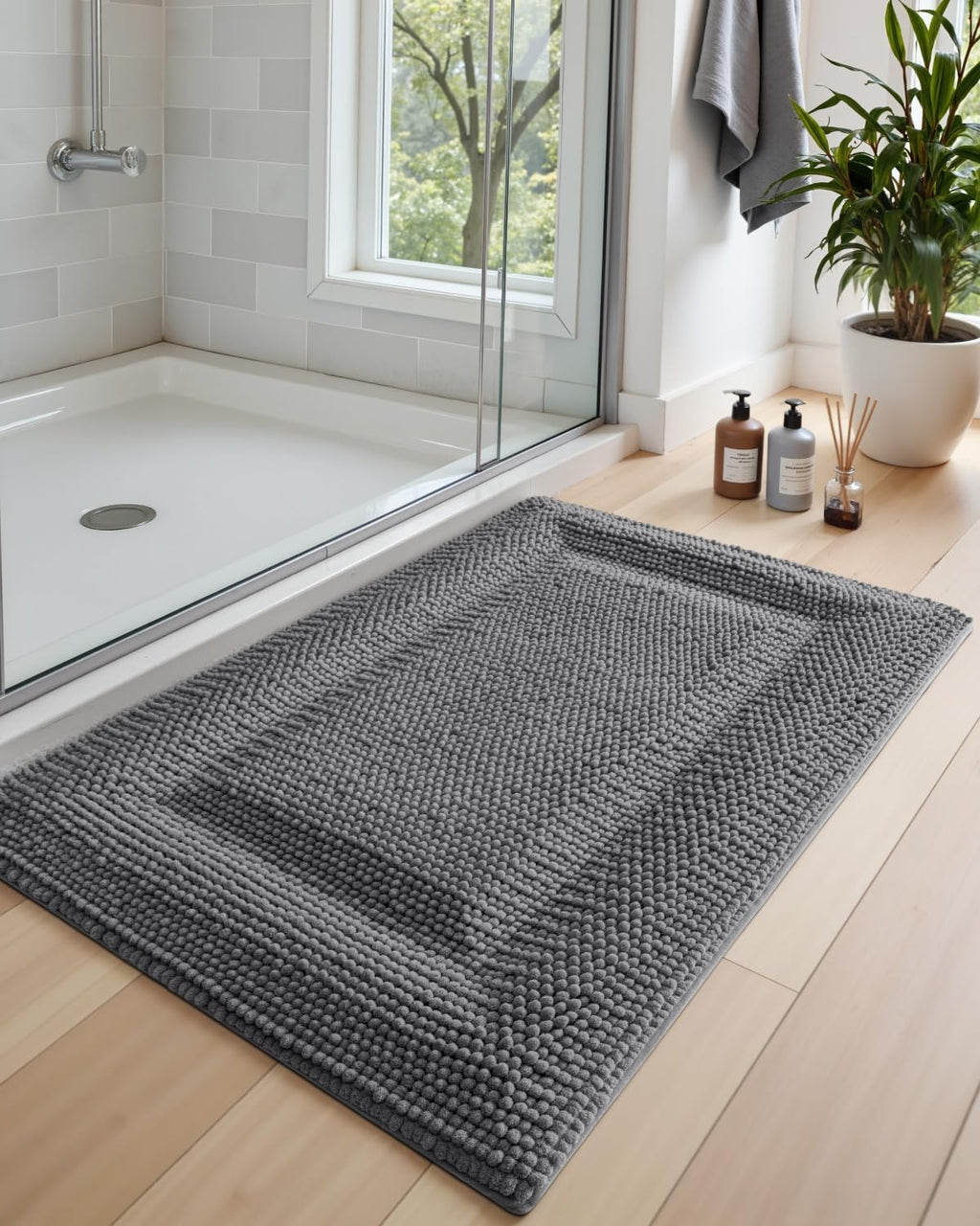 DEXI Bath Mats for Bathroom 16x24, Non Slip Washable Bathroom Rug, Thick Soft Chenille Absorbent Bathmat for Shower Floor, Fluffy Shaggy Carpet for Tub, Grey