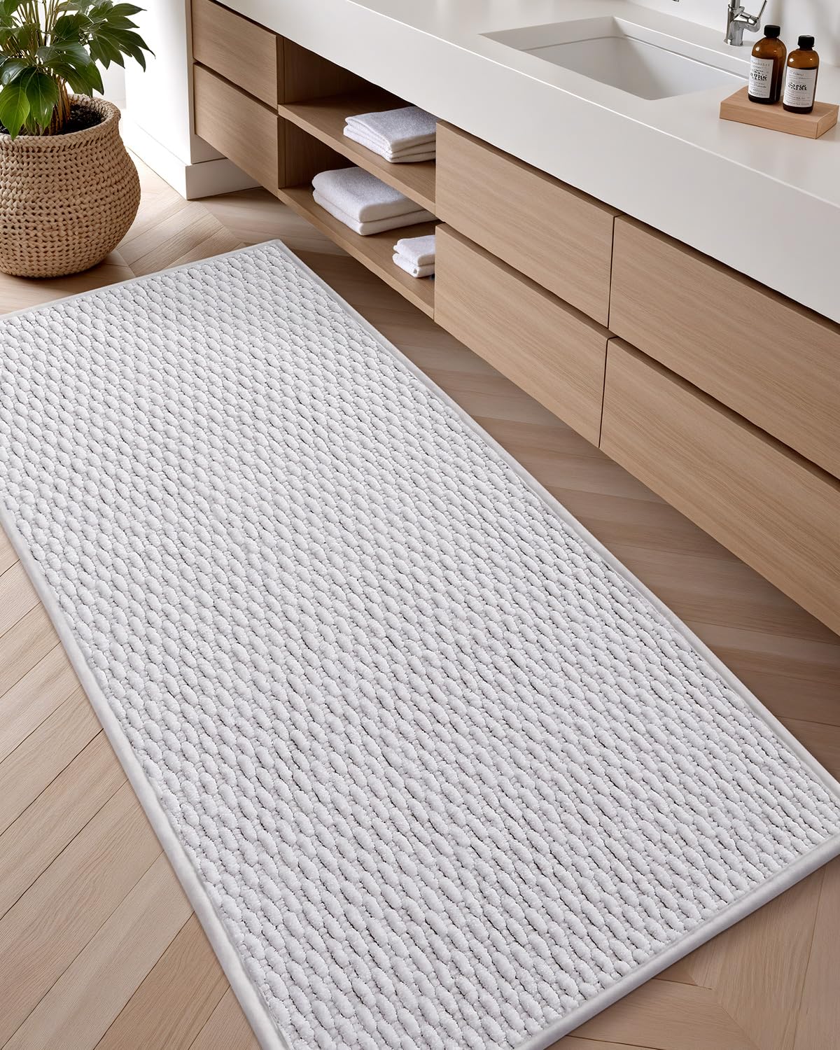 Color&Geometry Chenille Pile Large Bathroom Rugs Upgraded Denser, 24"x36" Non Slip Absorbent Green Bath Mats for Bathroom Thin Fit Under Door, Washable Quick Dry